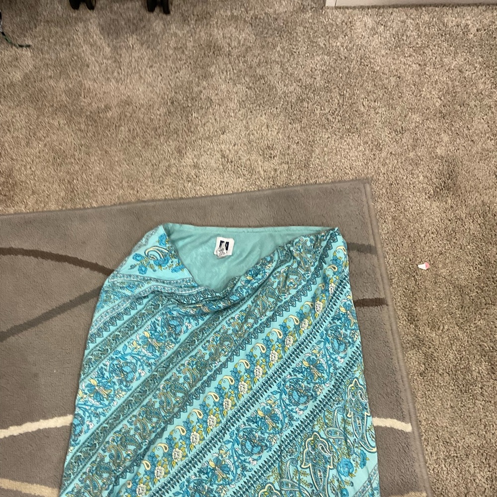 Gap slip on elastic waist paisley skirt